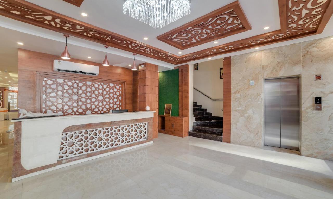 Hotel Treebo G K Residency Near Dehradun Railway Station Esterno foto