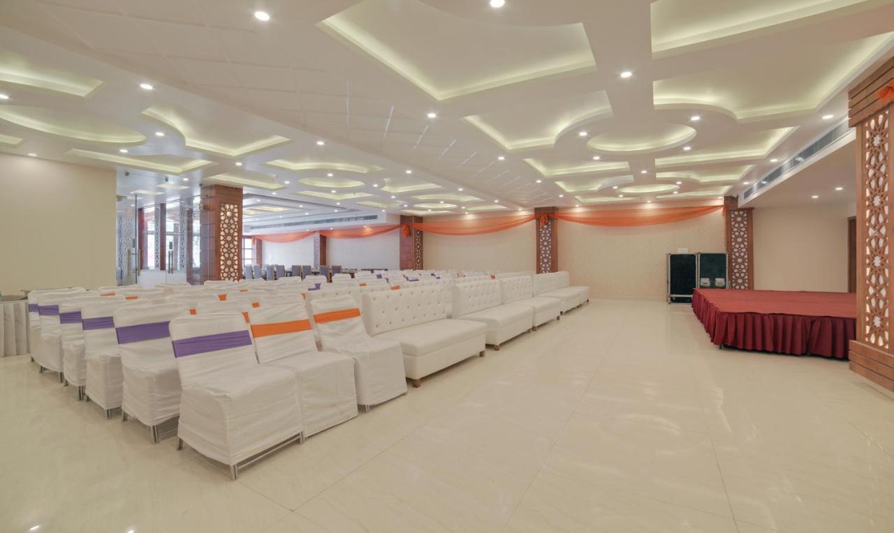 Hotel Treebo G K Residency Near Dehradun Railway Station Esterno foto